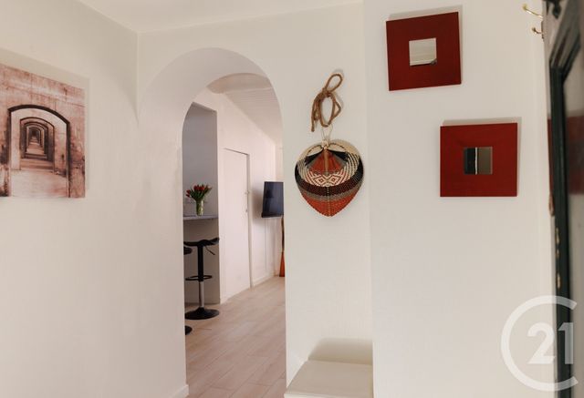 Appartement Studio à vendre - 1 pièce - 33.39 m2 - NICE - 06 - PROVENCE-ALPES-COTE-D-AZUR - Century 21 Lafage Transactions