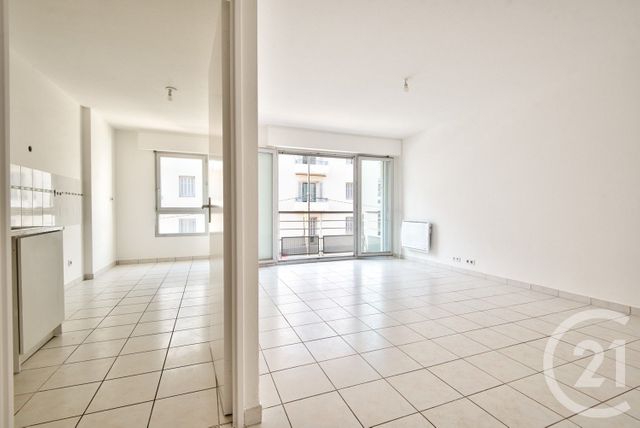 Appartement T3 à vendre - 3 pièces - 68.34 m2 - ANTIBES - 06 - PROVENCE-ALPES-COTE-D-AZUR - Century 21 Lafage Transactions