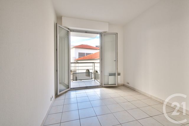 Appartement T3 à vendre - 3 pièces - 68.34 m2 - ANTIBES - 06 - PROVENCE-ALPES-COTE-D-AZUR - Century 21 Lafage Transactions