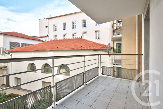 Appartement T3 à vendre - 3 pièces - 68.34 m2 - ANTIBES - 06 - PROVENCE-ALPES-COTE-D-AZUR - Century 21 Lafage Transactions