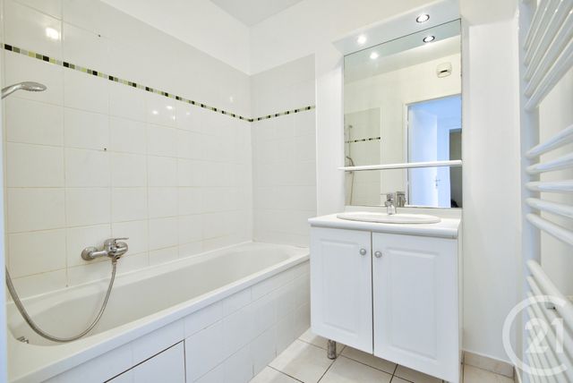 Appartement T3 à vendre - 3 pièces - 68.34 m2 - ANTIBES - 06 - PROVENCE-ALPES-COTE-D-AZUR - Century 21 Lafage Transactions