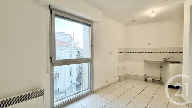 Appartement T2 à vendre - 2 pièces - 27.15 m2 - ANTIBES - 06 - PROVENCE-ALPES-COTE-D-AZUR - Century 21 Lafage Transactions