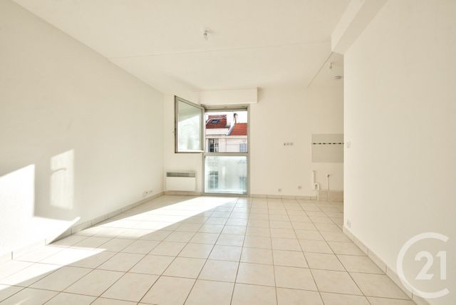 Appartement F1 à vendre - 1 pièce - 27.15 m2 - ANTIBES - 06 - PROVENCE-ALPES-COTE-D-AZUR - Century 21 Lafage Transactions