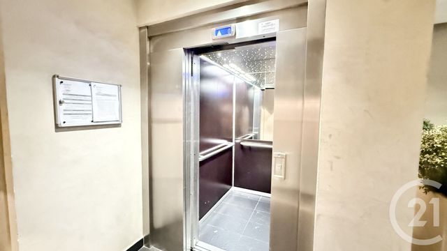 Appartement T2 à vendre - 2 pièces - 27.15 m2 - ANTIBES - 06 - PROVENCE-ALPES-COTE-D-AZUR - Century 21 Lafage Transactions