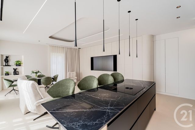 Appartement F4 à vendre - 4 pièces - 150.34 m2 - NICE - 06 - PROVENCE-ALPES-COTE-D-AZUR - Century 21 Lafage Transactions