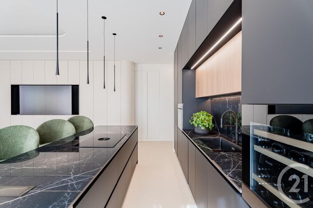 Appartement F4 à vendre - 4 pièces - 150.34 m2 - NICE - 06 - PROVENCE-ALPES-COTE-D-AZUR - Century 21 Lafage Transactions