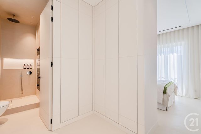 Appartement F4 à vendre - 4 pièces - 150.34 m2 - NICE - 06 - PROVENCE-ALPES-COTE-D-AZUR - Century 21 Lafage Transactions