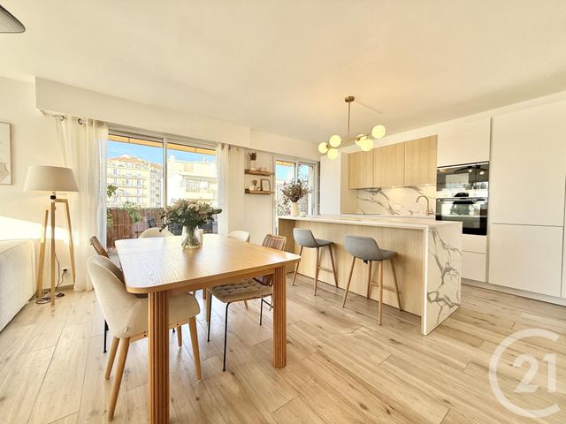 Appartement à vendre - 4 pièces - 93.01 m2 - NICE - 06 - PROVENCE-ALPES-COTE-D-AZUR - Century 21 Lafage Transactions