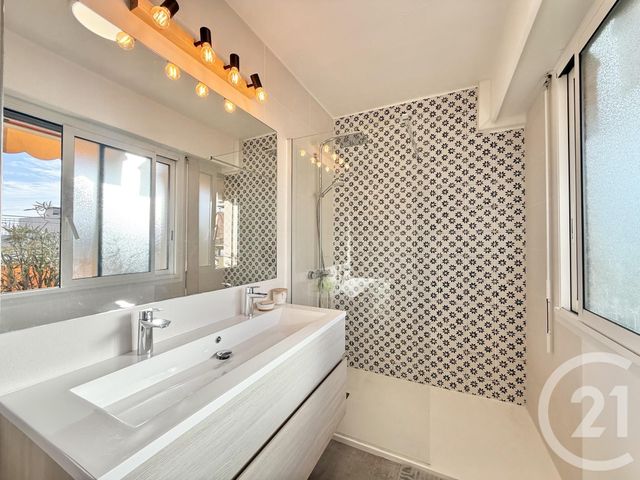 Appartement à vendre - 4 pièces - 93.01 m2 - NICE - 06 - PROVENCE-ALPES-COTE-D-AZUR - Century 21 Lafage Transactions