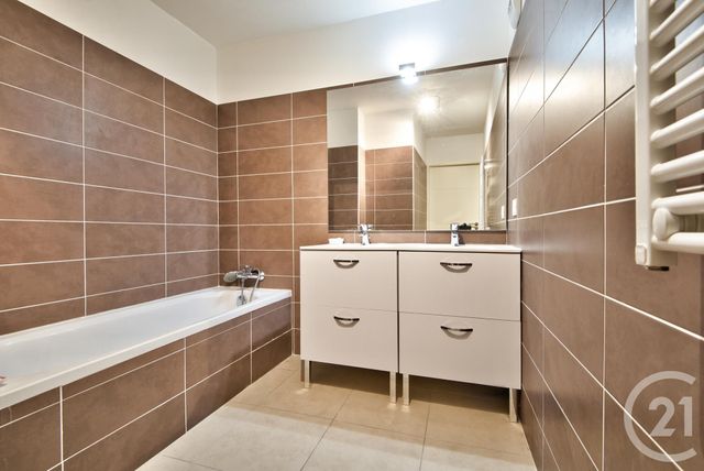 Appartement F4 à vendre - 4 pièces - 97.65 m2 - NICE - 06 - PROVENCE-ALPES-COTE-D-AZUR - Century 21 Lafage Transactions