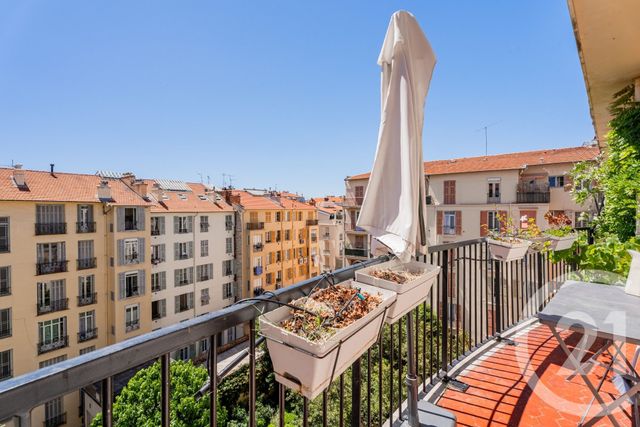 Appartement F4 à vendre - 4 pièces - 104.6 m2 - NICE - 06 - PROVENCE-ALPES-COTE-D-AZUR - Century 21 Lafage Transactions