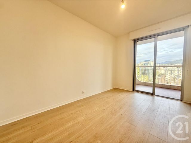 Appartement F2 à vendre - 2 pièces - 46.09 m2 - NICE - 06 - PROVENCE-ALPES-COTE-D-AZUR - Century 21 Lafage Transactions
