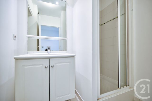 Appartement Studio à vendre - 1 pièce - 27.75 m2 - ANTIBES - 06 - PROVENCE-ALPES-COTE-D-AZUR - Century 21 Lafage Transactions