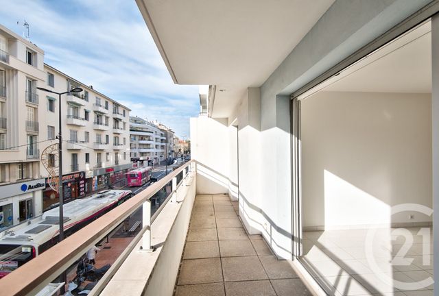 Appartement F2 à vendre - 2 pièces - 51.46 m2 - ANTIBES - 06 - PROVENCE-ALPES-COTE-D-AZUR - Century 21 Lafage Transactions