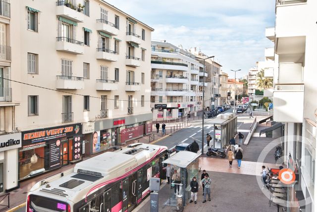 Appartement F2 à vendre - 2 pièces - 51.46 m2 - ANTIBES - 06 - PROVENCE-ALPES-COTE-D-AZUR - Century 21 Lafage Transactions