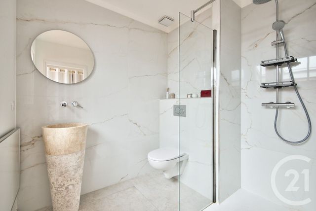 Appartement F3 à vendre - 3 pièces - 60.4 m2 - NICE - 06 - PROVENCE-ALPES-COTE-D-AZUR - Century 21 Lafage Transactions