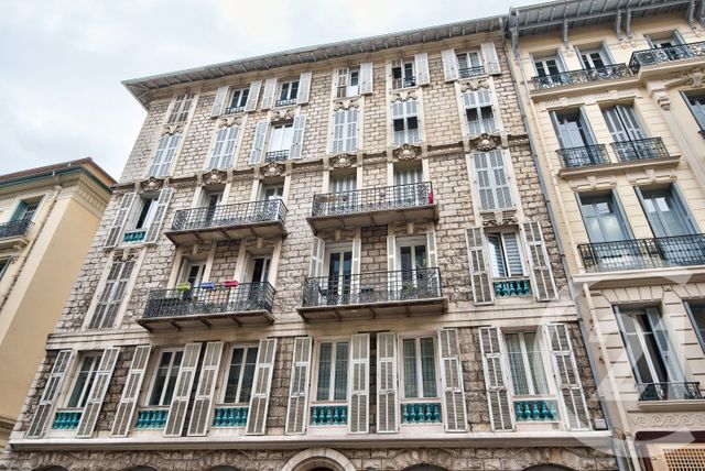 Appartement F3 à vendre - 3 pièces - 60.4 m2 - NICE - 06 - PROVENCE-ALPES-COTE-D-AZUR - Century 21 Lafage Transactions