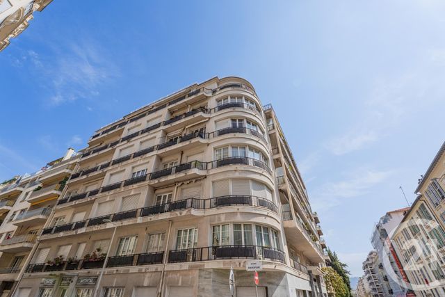 Appartement F2 à vendre - 2 pièces - 66.65 m2 - NICE - 06 - PROVENCE-ALPES-COTE-D-AZUR - Century 21 Lafage Transactions
