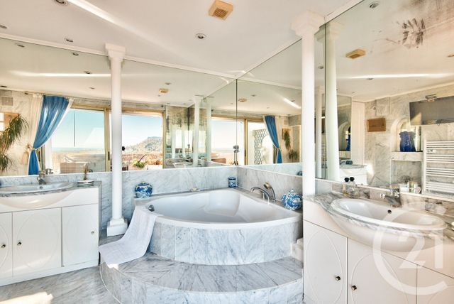 maison à vendre - 6 pièces - 275.0 m2 - VILLEFRANCHE SUR MER - 06 - PROVENCE-ALPES-COTE-D-AZUR - Century 21 Lafage Transactions