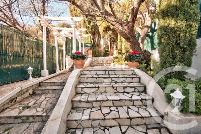 maison à vendre - 6 pièces - 275.0 m2 - VILLEFRANCHE SUR MER - 06 - PROVENCE-ALPES-COTE-D-AZUR - Century 21 Lafage Transactions