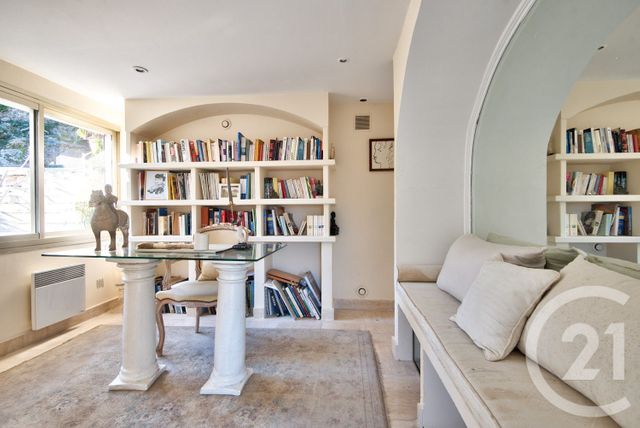 maison à vendre - 6 pièces - 275.0 m2 - VILLEFRANCHE SUR MER - 06 - PROVENCE-ALPES-COTE-D-AZUR - Century 21 Lafage Transactions