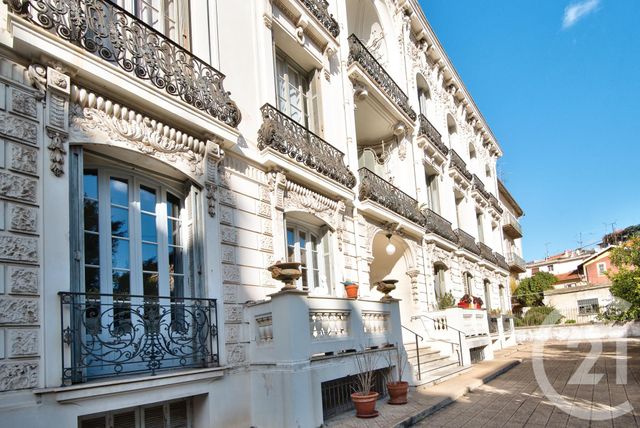 Appartement F6 à vendre - 6 pièces - 156.37 m2 - NICE - 06 - PROVENCE-ALPES-COTE-D-AZUR - Century 21 Lafage Transactions