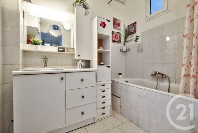 Appartement F2 à vendre - 2 pièces - 48.0 m2 - NICE - 06 - PROVENCE-ALPES-COTE-D-AZUR - Century 21 Lafage Transactions