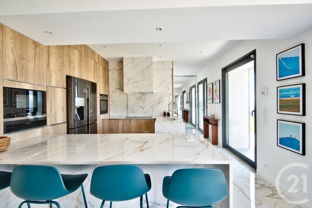 Appartement F6 à vendre - 6 pièces - 181.06 m2 - NICE - 06 - PROVENCE-ALPES-COTE-D-AZUR - Century 21 Lafage Transactions