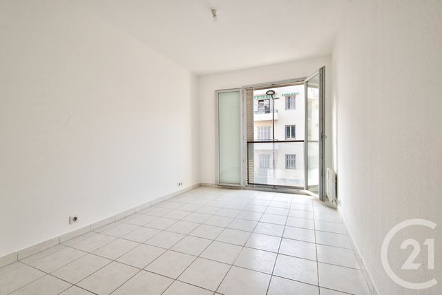 Appartement T3 à vendre - 3 pièces - 73.17 m2 - ANTIBES - 06 - PROVENCE-ALPES-COTE-D-AZUR - Century 21 Lafage Transactions