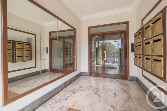 Appartement T3 à vendre - 3 pièces - 71.87 m2 - NICE - 06 - PROVENCE-ALPES-COTE-D-AZUR - Century 21 Lafage Transactions