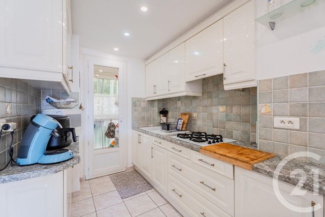 Appartement F4 à vendre - 4 pièces - 70.0 m2 - NICE - 06 - PROVENCE-ALPES-COTE-D-AZUR - Century 21 Lafage Transactions