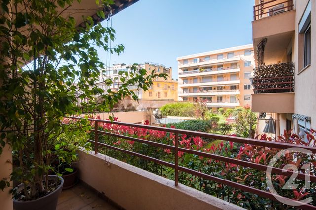 Appartement F3 à vendre - 4 pièces - 113.48 m2 - NICE - 06 - PROVENCE-ALPES-COTE-D-AZUR - Century 21 Lafage Transactions