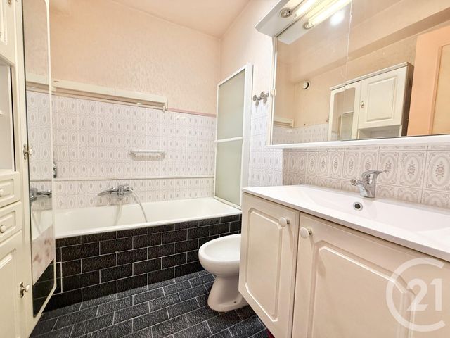 Appartement F3 à vendre - 3 pièces - 65.65 m2 - NICE - 06 - PROVENCE-ALPES-COTE-D-AZUR - Century 21 Lafage Transactions