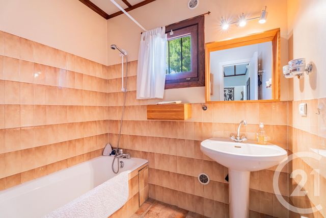 maison à vendre - 4 pièces - 97.32 m2 - VILLENEUVE LOUBET - 06 - PROVENCE-ALPES-COTE-D-AZUR - Century 21 Lafage Transactions