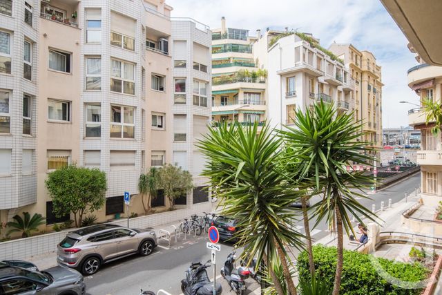 Appartement F3 à vendre - 3 pièces - 72.42 m2 - NICE - 06 - PROVENCE-ALPES-COTE-D-AZUR - Century 21 Lafage Transactions