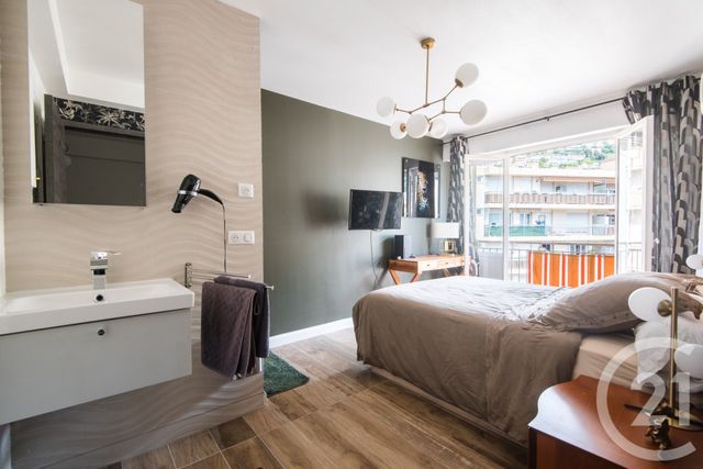 Appartement à vendre - 6 pièces - 119.41 m2 - NICE - 06 - PROVENCE-ALPES-COTE-D-AZUR - Century 21 Lafage Transactions