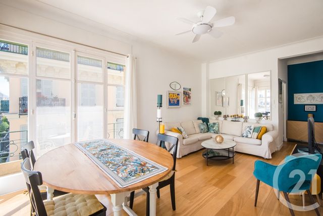 Appartement T2 à vendre - 2 pièces - 56.33 m2 - NICE - 06 - PROVENCE-ALPES-COTE-D-AZUR - Century 21 Lafage Transactions