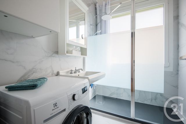 Appartement T2 à vendre - 2 pièces - 56.33 m2 - NICE - 06 - PROVENCE-ALPES-COTE-D-AZUR - Century 21 Lafage Transactions