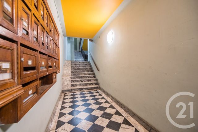 Appartement F4 à vendre - 4 pièces - 45.5 m2 - NICE - 06 - PROVENCE-ALPES-COTE-D-AZUR - Century 21 Lafage Transactions