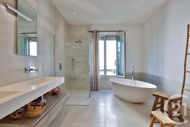 maison à vendre - 5 pièces - 185.17 m2 - NICE - 06 - PROVENCE-ALPES-COTE-D-AZUR - Century 21 Lafage Transactions