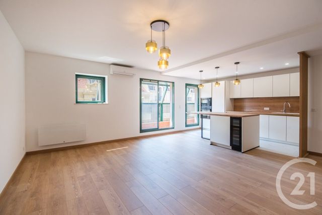 Appartement F4 à vendre - 4 pièces - 90.14 m2 - NICE - 06 - PROVENCE-ALPES-COTE-D-AZUR - Century 21 Lafage Transactions