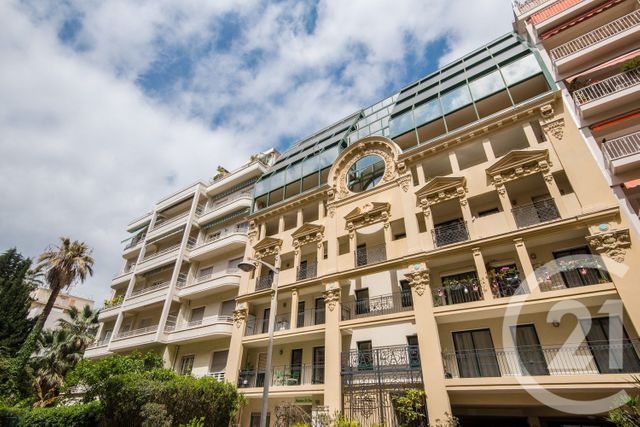 Appartement F4 à vendre - 4 pièces - 90.14 m2 - NICE - 06 - PROVENCE-ALPES-COTE-D-AZUR - Century 21 Lafage Transactions