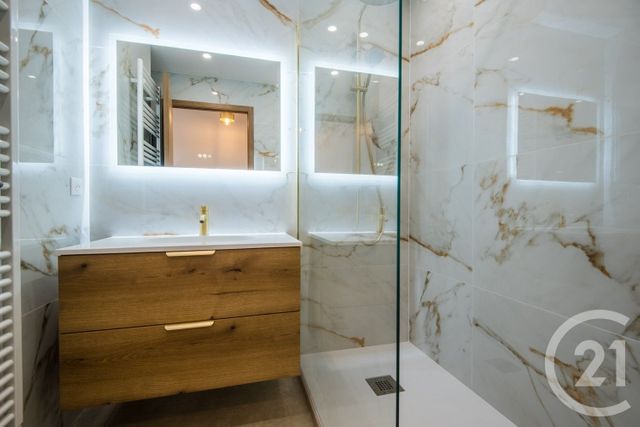 Appartement F4 à vendre - 4 pièces - 90.14 m2 - NICE - 06 - PROVENCE-ALPES-COTE-D-AZUR - Century 21 Lafage Transactions