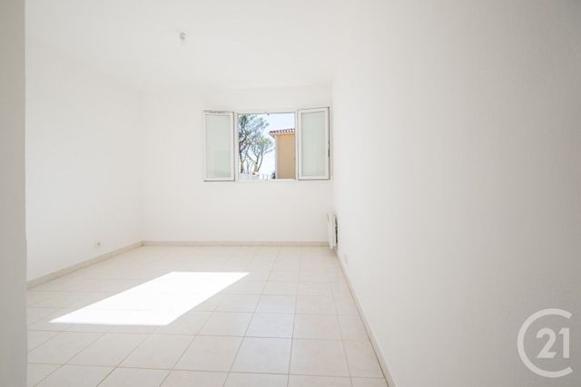 Appartement T3 à vendre - 3 pièces - 68.69 m2 - ANTIBES - 06 - PROVENCE-ALPES-COTE-D-AZUR - Century 21 Lafage Transactions
