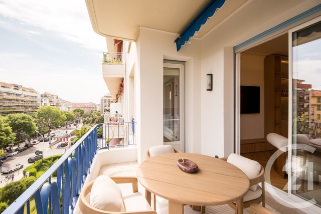 Appartement F4 à vendre - 4 pièces - 89.1 m2 - NICE - 06 - PROVENCE-ALPES-COTE-D-AZUR - Century 21 Lafage Transactions