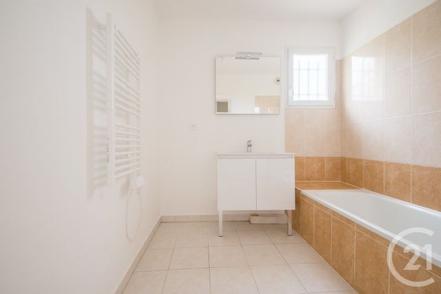 Appartement T3 à vendre - 3 pièces - 69.57 m2 - ANTIBES - 06 - PROVENCE-ALPES-COTE-D-AZUR - Century 21 Lafage Transactions