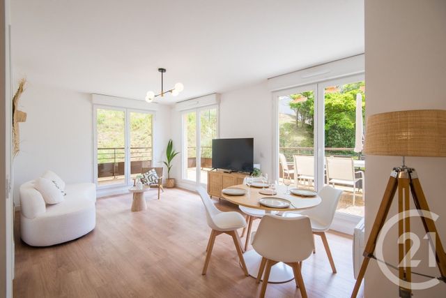Appartement F3 à vendre - 3 pièces - 60.3 m2 - NICE - 06 - PROVENCE-ALPES-COTE-D-AZUR - Century 21 Lafage Transactions