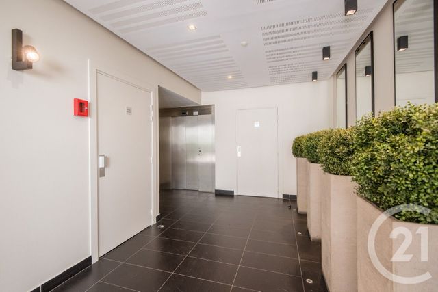 Appartement T4 à vendre - 4 pièces - 78.1 m2 - ANTIBES - 06 - PROVENCE-ALPES-COTE-D-AZUR - Century 21 Lafage Transactions