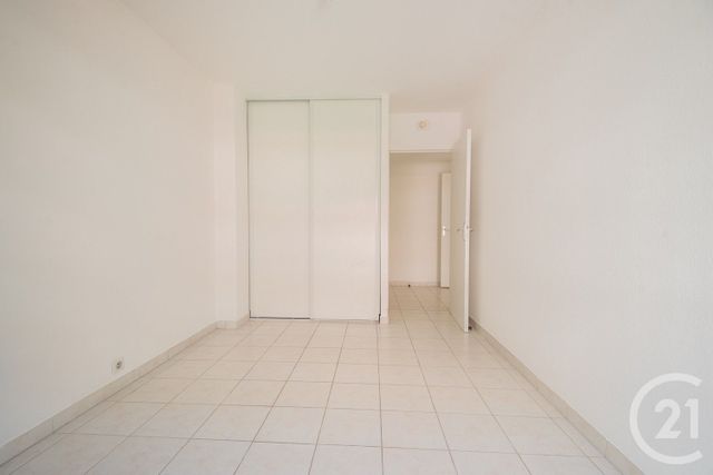 Appartement T4 à vendre - 4 pièces - 78.1 m2 - ANTIBES - 06 - PROVENCE-ALPES-COTE-D-AZUR - Century 21 Lafage Transactions