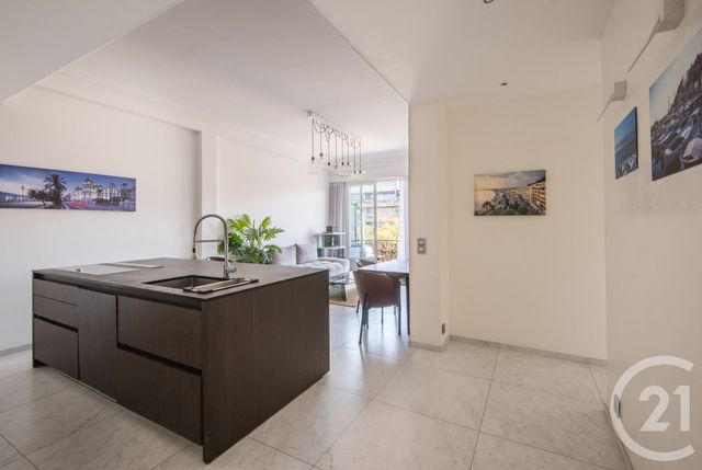 Appartement F3 à vendre - 3 pièces - 68.01 m2 - NICE - 06 - PROVENCE-ALPES-COTE-D-AZUR - Century 21 Lafage Transactions